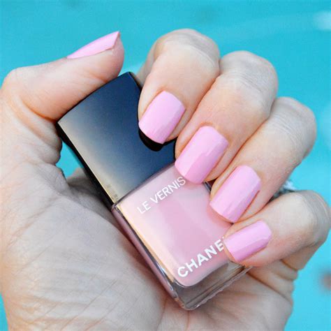 chanel le vernis nail colour nuvola rosa|Chanel nail varnish colors.